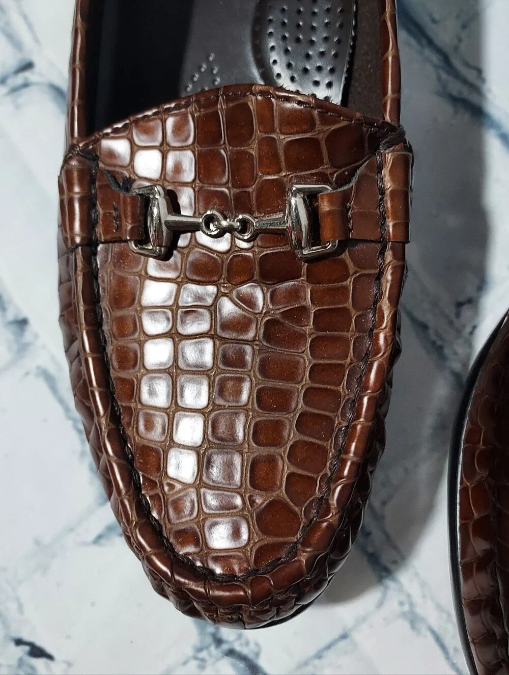 SAS Women's US 9.5 NARROW Metro Cognac Brown Horsebit Croc Embossed Leather